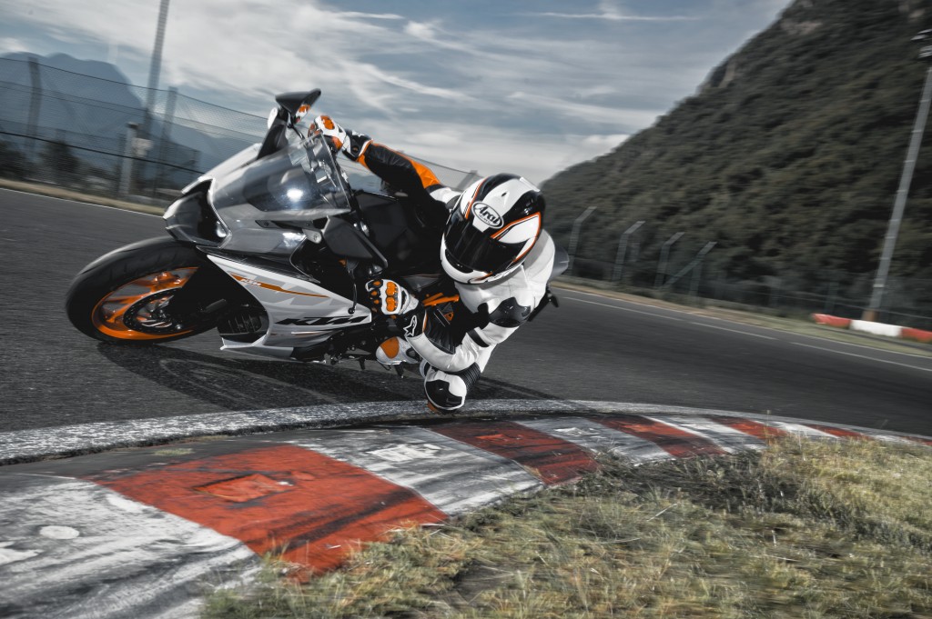 découvrez ktm, la reine du tout-terrain, qui allie performance, innovation et agilité pour conquérir les sentiers les plus exigeants. plongez dans l'univers des motos qui repoussent les limites et redéfinissent l'expérience off-road.