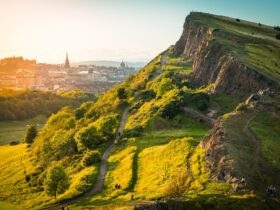 plongez dans l'univers captivant des légendes britanniques, des récits oubliés aux histoires emblématiques. redécouvrez les mythes qui ont façonné la culture britannique et laissez-vous envoûter par ces contes fascinants qui continuent d'inspirer.