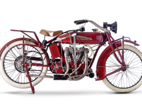 découvrez l'incroyable histoire de la moto indian, symbole de liberté et d'innovation. plongez dans l'univers de cette légende motorisée, marquée par des exploits et un design emblématique qui continuent de fasciner les passionnés de deux-roues à travers le monde.