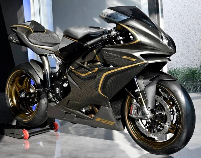 découvrez l'univers fascinant de la mv agusta, où le luxe rencontre la vitesse. explorez nos modèles emblématiques, alliant performance exceptionnelle et design raffiné, pour vivre une expérience de moto inégalée.