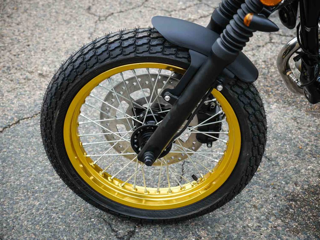 découvrez le mash 500, le café-racer accessible à tous les passionnés de motos. alliant style vintage et performances modernes, ce modèle vous offre une expérience de conduite unique. parfait pour les débutants comme pour les motards aguerris, le mash 500 incarne l'essence du plaisir sur deux roues.