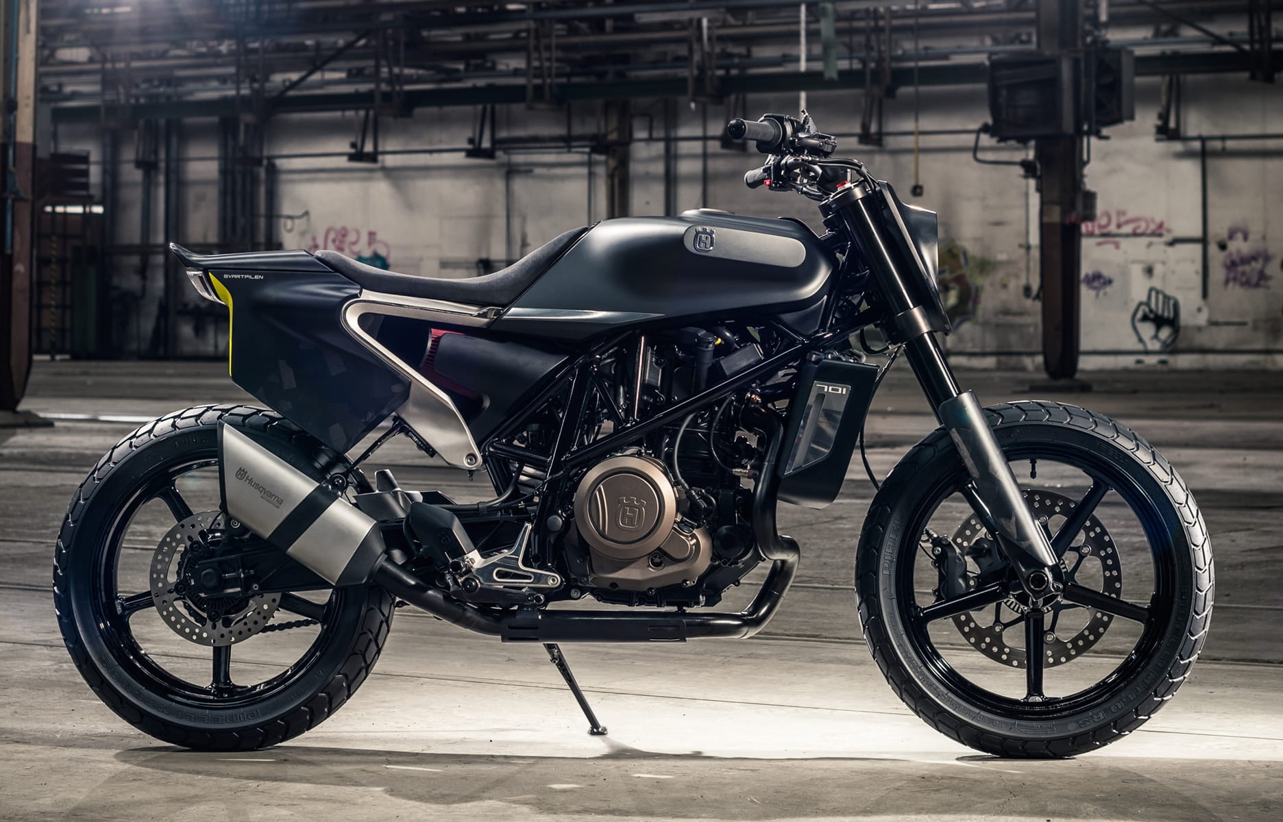 découvrez la vitpilen, une moto qui allie modernité et minimalisme, offrant un design épuré et des performances optimales. plongez dans l'univers où innovation et simplicité se rencontrent pour une expérience de conduite inégalée.