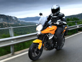 découvrez la kawasaki versys, une moto alliant performance et polyvalence pour tous vos trajets. que ce soit pour des balades en ville ou des aventures sur routes sinueuses, la versys offre un confort exceptionnel et une maniabilité hors pair. plongez dans l'univers des motos qui s'adaptent à votre style de vie.