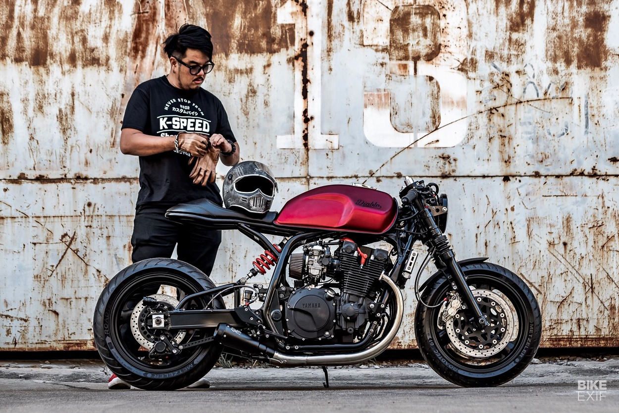 découvrez le nouveau souffle du café-racer revisité, alliant style rétro et performances modernes. explorez des designs innovants et l'essence même de la liberté sur deux roues.