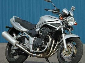 découvrez la suzuki bandit roadster, une moto emblématique alliant puissance, agilité et confort. idéale pour les passionnés de sensations fortes, elle offre une conduite dynamique sur route et en ville. plongez dans l'univers de la performance avec un design élégant et des technologies innovantes.