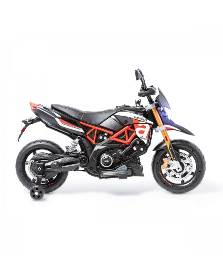découvrez l'aprilia dorsoduro, la moto fun par excellence qui allie performance, agilité et plaisir de conduite. avec son design unique et sa puissance impressionnante, elle est parfaite pour les amateurs de sensations fortes et les virées en ville. plongez dans l'univers de la dorsoduro et ressentez l'adrénaline à chaque trajet!