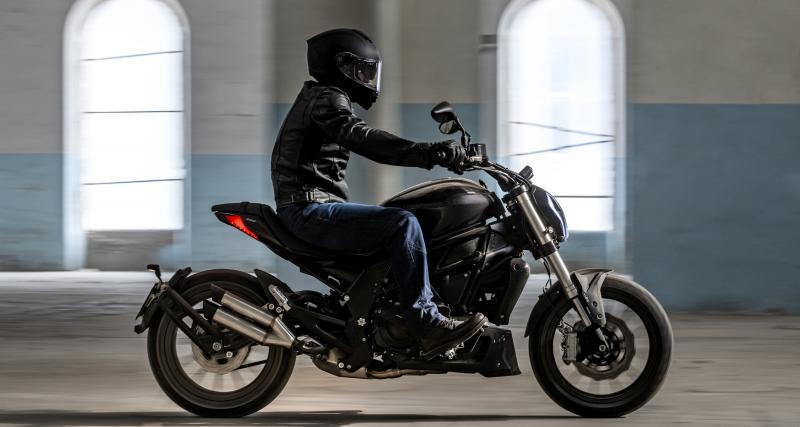 découvrez la ducati diavel, une power cruiser sans compromis qui allie performances, design audacieux et confort de conduite. avec son moteur puissant et son style inégalé, la diavel redéfinit les normes de la moto moderne. une expérience unique pour les amateurs de sensations fortes.