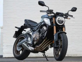 découvrez la honda cb650, un modèle alliant performance et polyvalence. parfaite pour les trajets quotidiens et les escapades sur route, elle offre confort et maniabilité pour tous les types de motards. explorez ses caractéristiques et laissez-vous séduire par cette moto à la fois élégante et puissante.