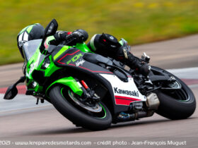 découvrez la kawasaki zx-10r, la moto qui règne en maître sur les circuits. avec son design agressif et sa technologie avancée, elle offre des performances inégalées pour les passionnés de vitesse et de sensations fortes.