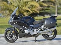 découvrez la fjr1300, la moto idéale pour le tourisme, alliant confort, performance et innovations techniques. explorez de nouveaux horizons sur deux roues avec cette machine conçue pour les long voyages, offrant une expérience de conduite inégalée et des fonctionnalités pratiques pour les amateurs de circuits et d'escapades.